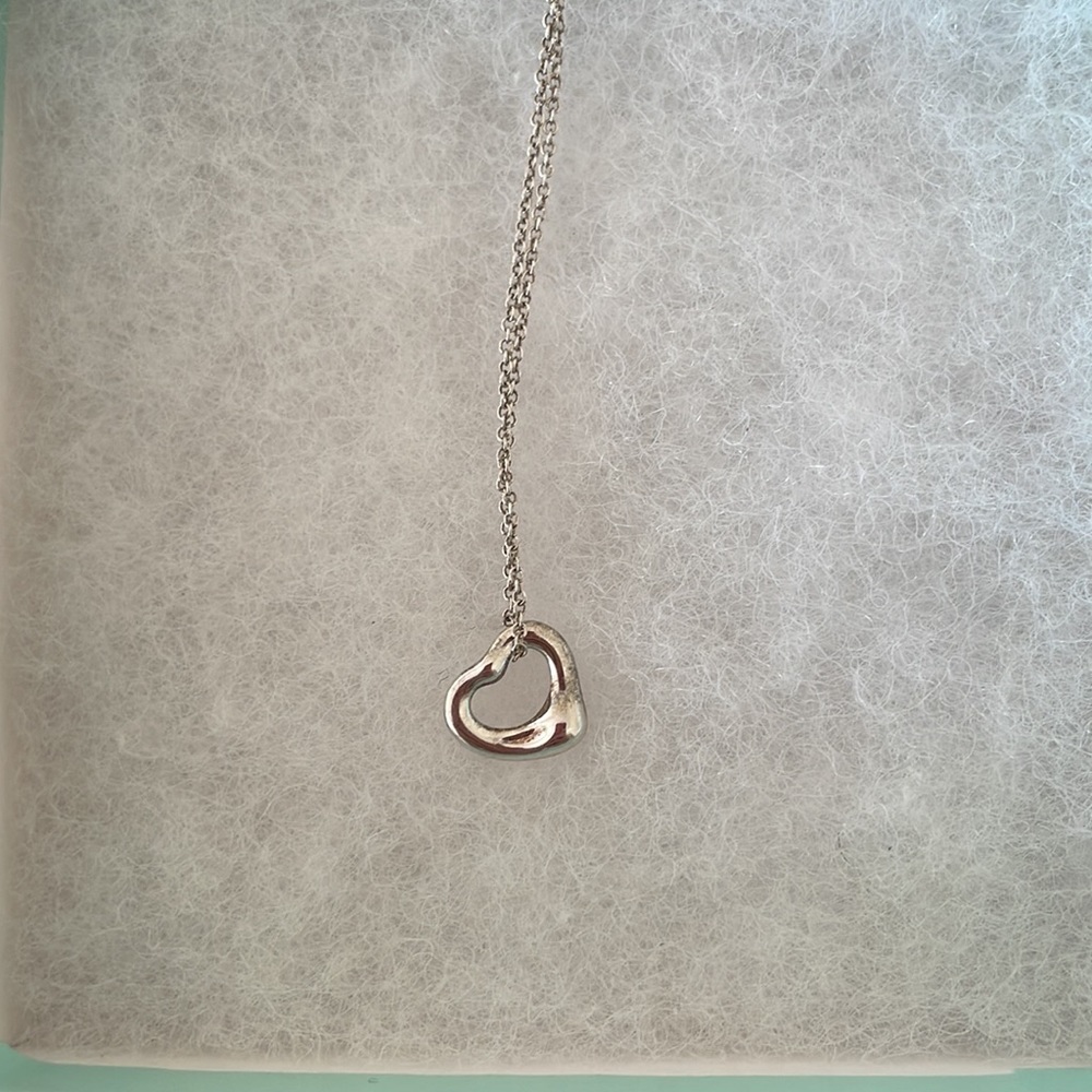 Tiffany & Co Open Heart Pendant necklace - Picture 2 of 5